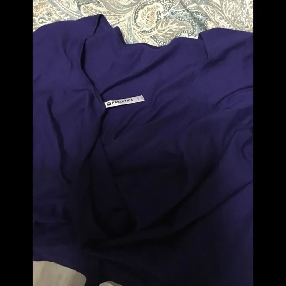 Fabletics Switch back tee. Blue/purple. XS - Picture 5 of 5